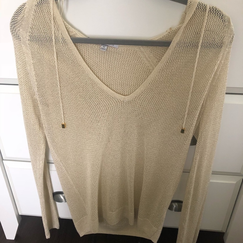 Hooded long sleeve sweater